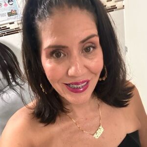 Meet your Posher, Kelly